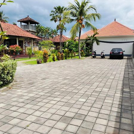 Bayumantra Bungalows Lovina Esterno foto